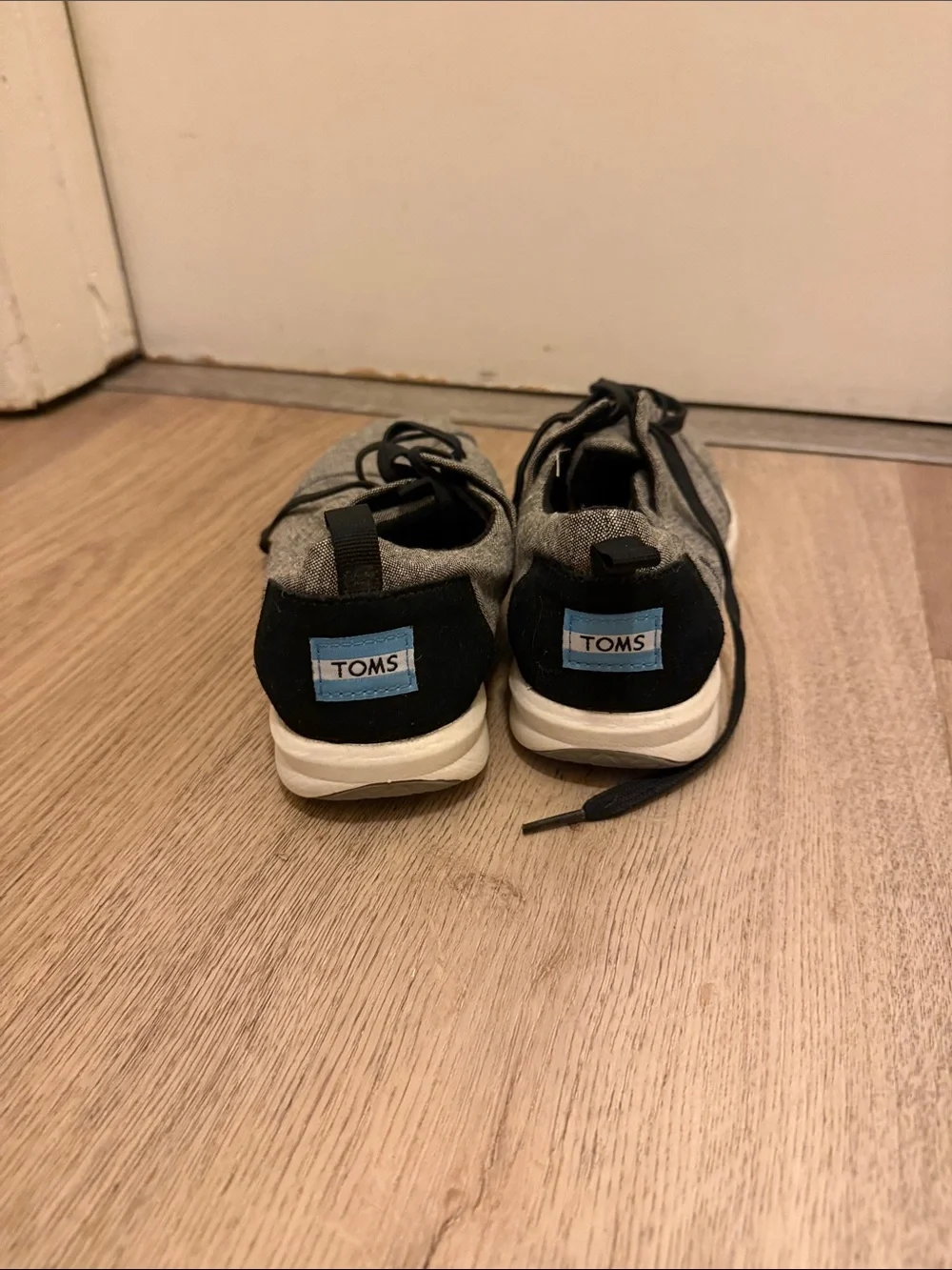 Toms men sneakers